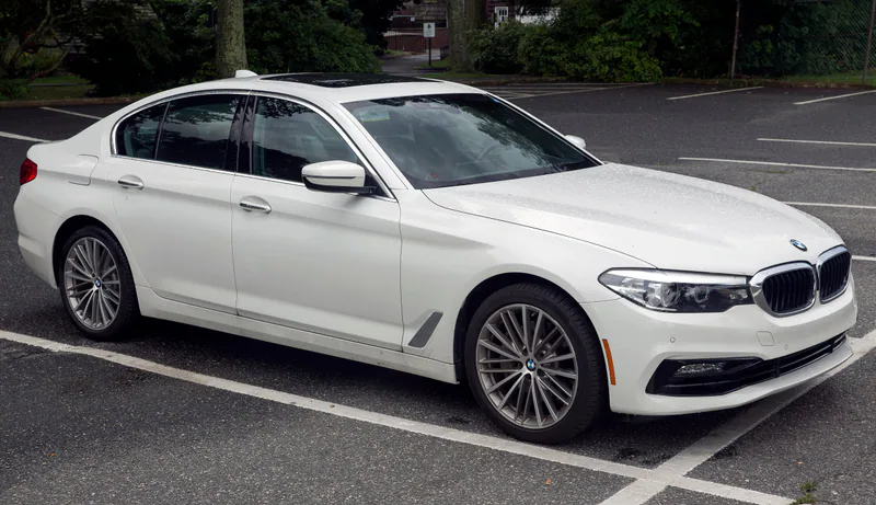 BMW 5 Series, samochód na wynajem w Gruzji