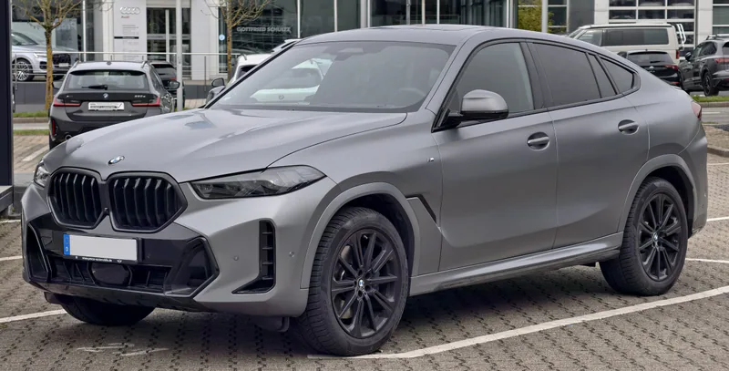 Coche de alquiler BMW X6 en Georgia