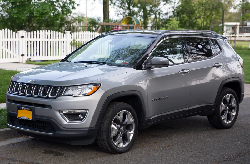 Coche de alquiler Jeep Compass en Georgia