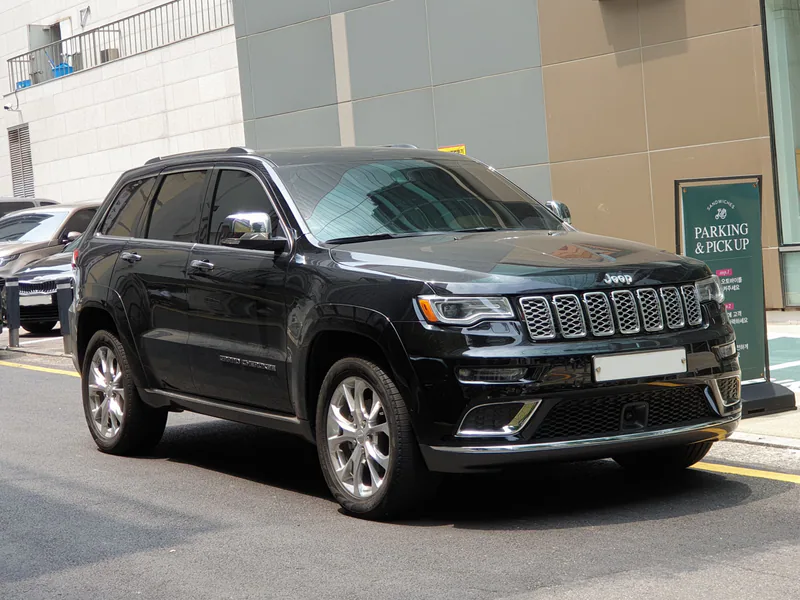 Jeep Grand Cherokee, аўтамабіль напракат у Грузіі
