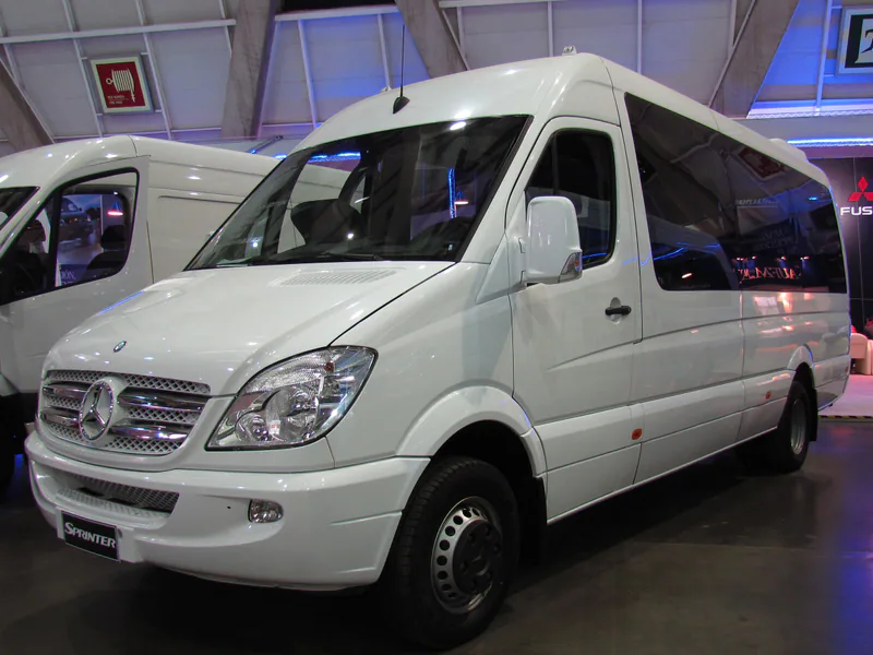 Грузияда жалға берілетін Mercedes-Benz Sprinter көлігі