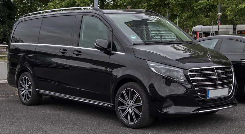 Грузияда жалға берілетін Mercedes-Benz V-Class көлігі